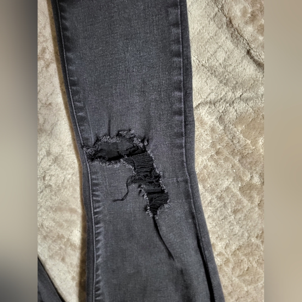 Universal Thread Jeans Black Skinny Distressed Size‎ 8 - Picture 7 of 8